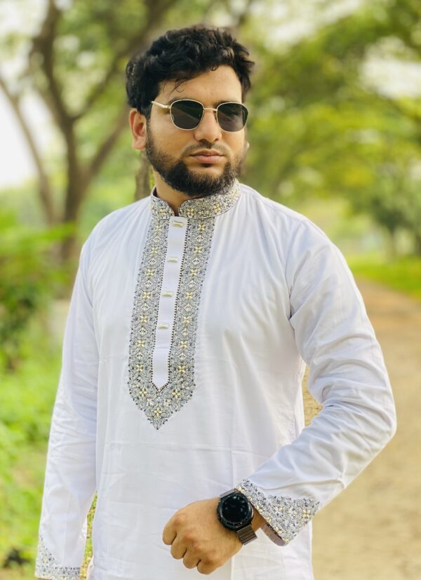 প্রিমিয়াম সুতি কাপড় সাদা
